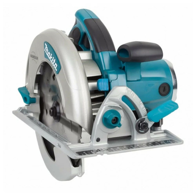Пила дисковая Makita 5008MG