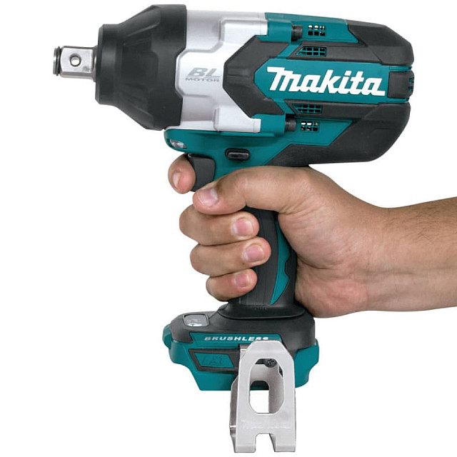 Гайковерт Makita DTW1001Z аккумуляторный без АКБ и ЗУ