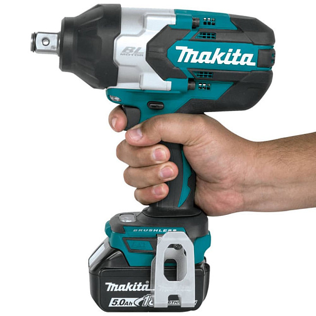 Гайковерт Makita DTW1001RTJ аккумуляторный