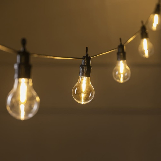 Гирлянда Luazon Lighting Decor Белт-лайт лампочки 10 ламп 5 м Гирлянда Luazon Lighting Decor Белт-лайт лампочки 10 ламп 5 м
