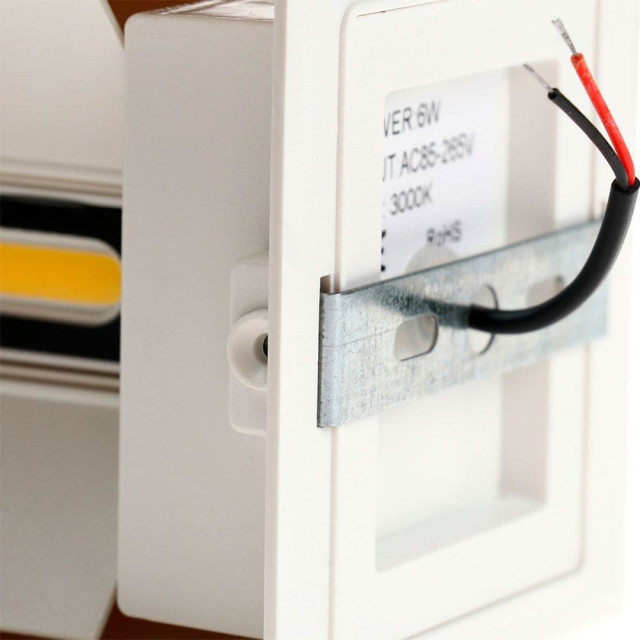 Светильник Куб FSD-063 фасадный 6 Вт 3000К регулирующий луч IP65 220 В пластик белый