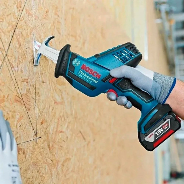 Пила сабельная Bosch GSA 18 V-LI C 0.601.6A5.001 аккумуляторная без АКБ и ЗУ