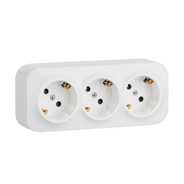 Розетка Legrand Quteo 782238 3*2P+E с предварительным подключением белый