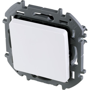 Выключатель промежуточный Legrand Inspiria 673680 белый