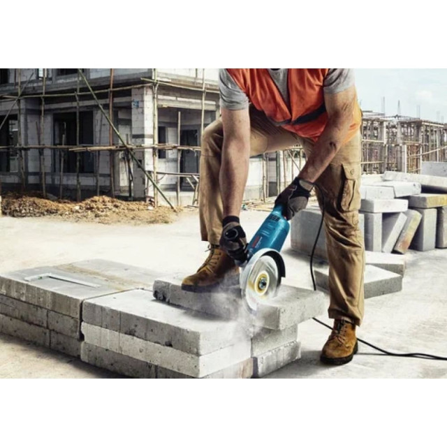 Угловая шлифмашина Bosch GWS 2200 Professional 06018C1320