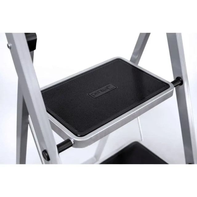 Стремянка Perilla Class Plus 123303 с резиновой накладкой 3 ступени