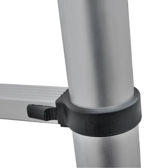 Лестница телескопическая Новая высота 2211ТЛ 13 перекладин 3.8 м