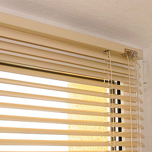 Жалюзи Delfa СГЖ-2083 60/160 см горизонтальные слоновая кость