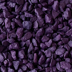 Щебень окрашенный гранитный РуБелЭко 5-10 мм фиолетовый 20 кг