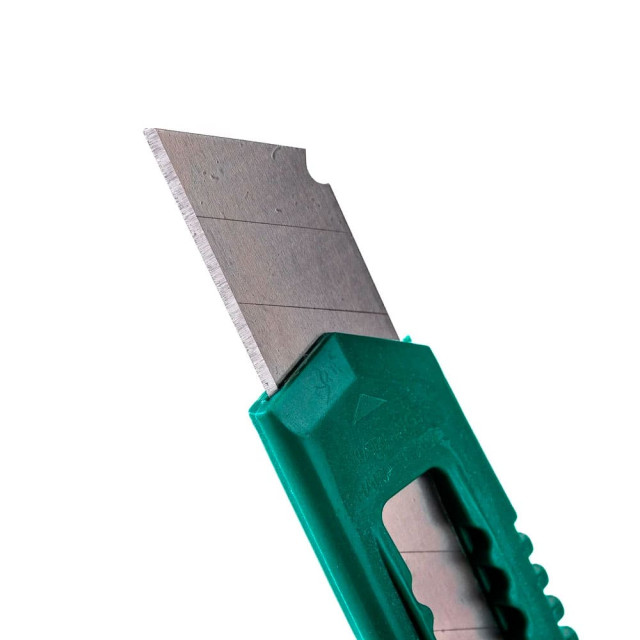 Нож пистолетный Волат 24100 с выдвижным лезвием 25 мм