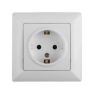 Розетка Intro Solo 4-206-01 2P+E Schuko со шторками белая