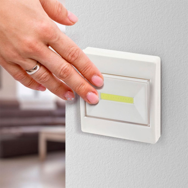 Фонарь Эра Трофи SB-102 Б0052748 пушлайт COB 3*AAA белый