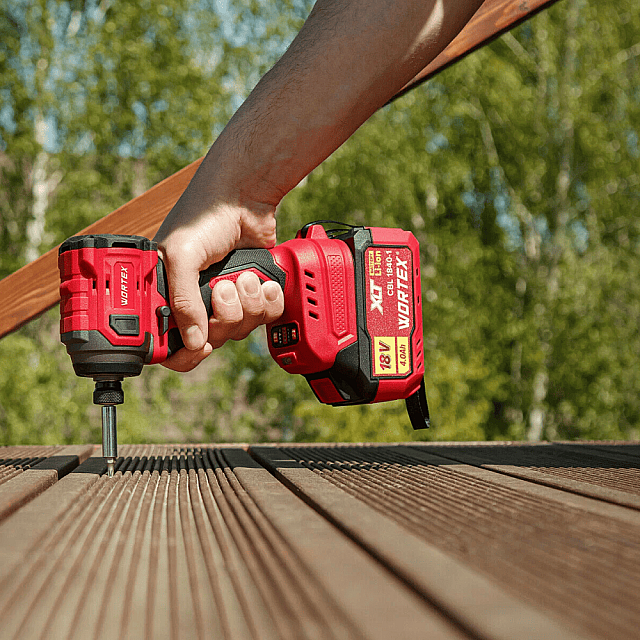 Гайковерт ударный Wortex CWR 0218 XLT аккумуляторный