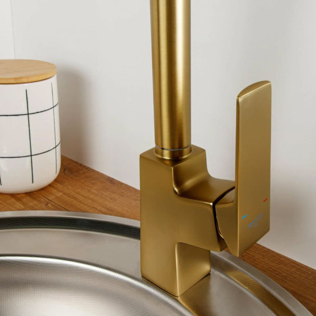 Смеситель для кухни A-five A5-1524 серия Lily D35 бронза