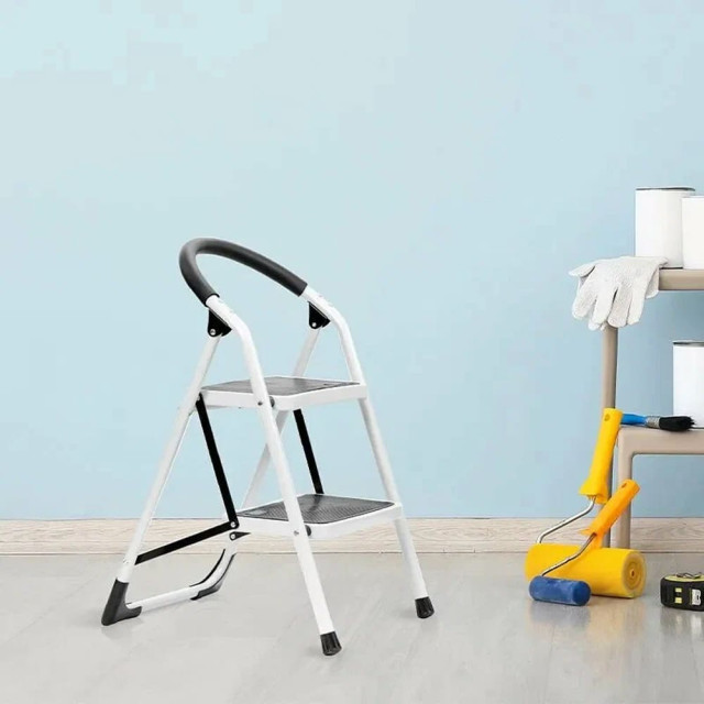 Лестница-стремянка Deli EDL509012 сталь 2 ступени