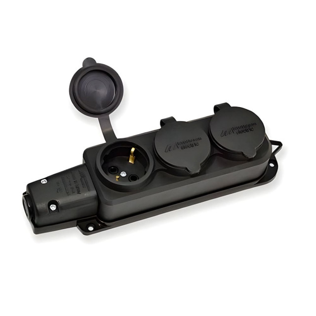 Блок розеточный Mutlusan 010-083-500293 3*2Р+Е с крышкой моноблок черный