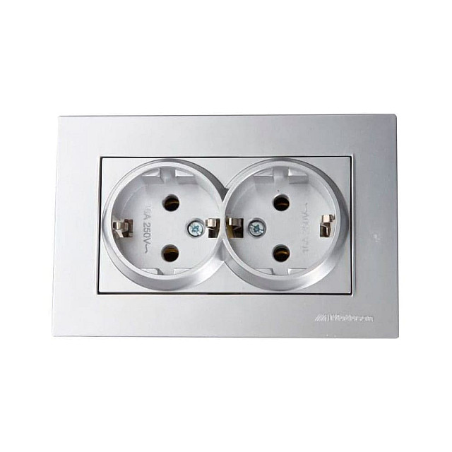 Розетка Mutlusan Rita 2220-202-0282 двойная 2*2P+Е в комплекте с рамкой нержавеющая сталь