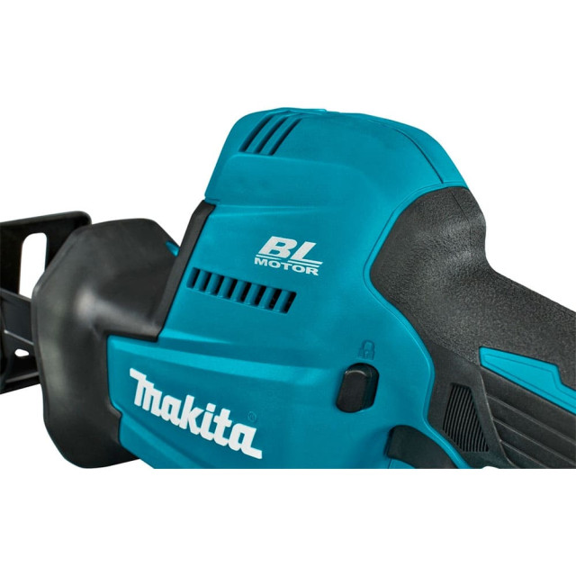 Пила сабельная Makita DJR189Z аккумуляторная без АКБ и ЗУ Пила сабельная Makita DJR189Z аккумуляторная без АКБ и ЗУ