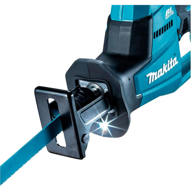 Пила сабельная Makita DJR189Z аккумуляторная без АКБ и ЗУ Пила сабельная Makita DJR189Z аккумуляторная без АКБ и ЗУ