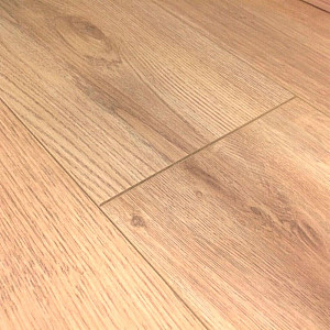 Ламинат Egger Basic EBL053 Дуб Харидж натуральный