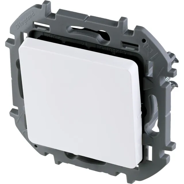 Выключатель промежуточный Legrand Inspiria 673680 белый