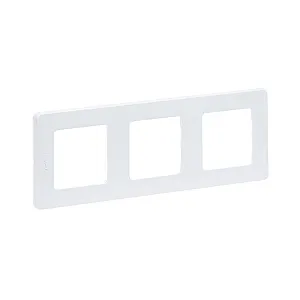 Рамка Legrand Inspiria 673950 3 поста белая