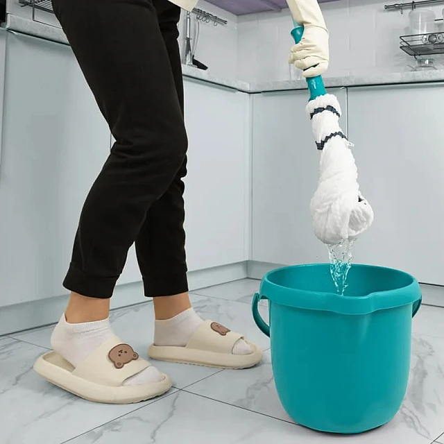 Швабра Palisad Home 935095 отжимная скручиванием насадка из микрофибры 120 см Швабра Palisad Home 935095 отжимная скручиванием насадка из микрофибры 120 см