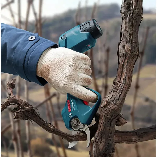 Секатор Bosch Pro Pruner 0.601.9K1.021 аккумуляторный