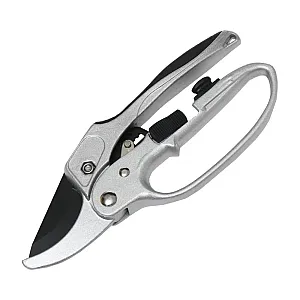 Секатор Green Belt HC001R с храповым механизмом