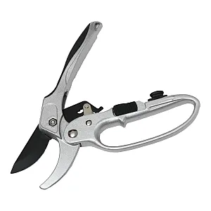 Секатор Green Belt HC001R с храповым механизмом