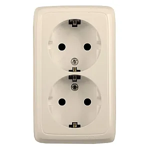 Розетка Hegel Alfa РА16-153-01 с заземлением слоновая кость