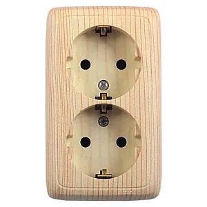 Розетка Hegel Alfa РА16-153-02 с заземлением сосна