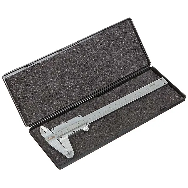 Штангенциркуль Remocolor 15-5-150 ШЦ-150 механический с глубиномером в пластиковом кейсе 150 мм