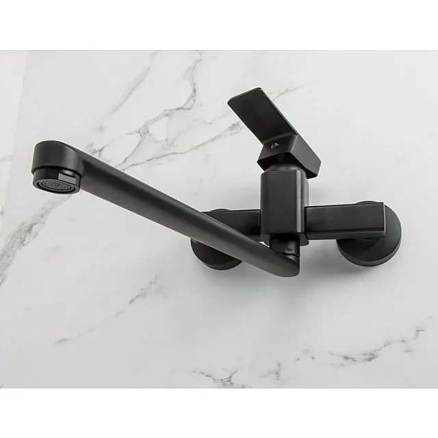 Смеситель для ванны Econoce EC0216BL серия 210 черный D35-A