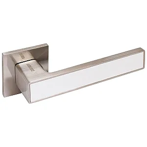 Ручка дверная Аллюр Лана SN/W 86811 13797 матовый никель/белый