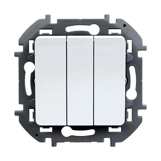 Выключатель Legrand Inspiria 673540 3 клавиши белый