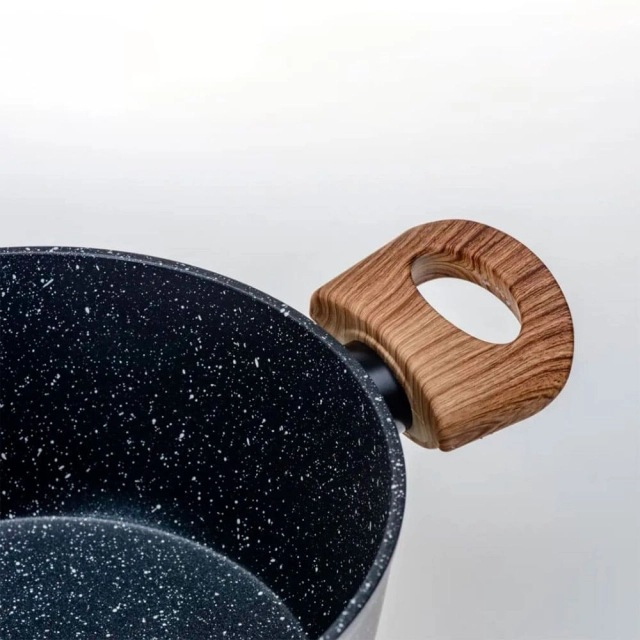 Кастрюля Fresca Black Granite 704657 код 252237 алюминиевая с антипригарным мраморным покрытием с крышкой 2.2 л Кастрюля Fresca Black Granite 704657 код 252237 алюминиевая с антипригарным мраморным покрытием с крышкой 2.2 л