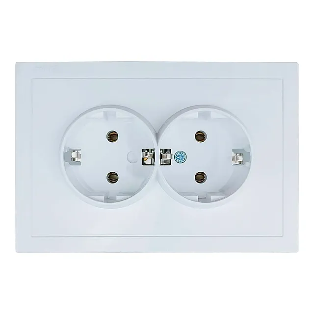 Розетка Lezard Zima 704-0200-128BQC 2 места безвинтовой без заземления ПБТ белая
