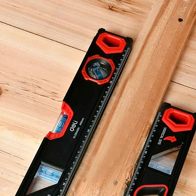 Уровень Deli EDL290600K пузырьковый с двойным обзором 600 мм