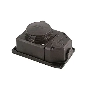 Розетка Mutlusan Tena 010-083-500296 2P+E с крышкой моноблок черный