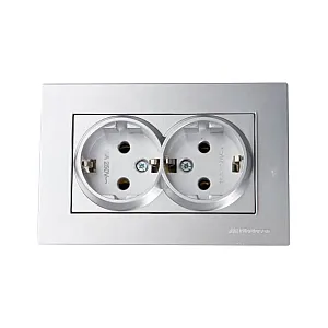 Розетка Mutlusan Rita 2220-202-0282 двойная 2*2P+Е в комплекте с рамкой нержавеющая сталь